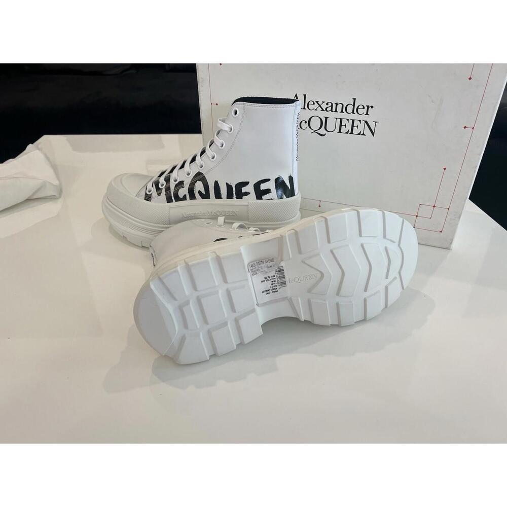 $790 Alexander McQueen ,Treadslick Nappa Joey High Top Sneakers White/Black 44 - Picture 6 of 12